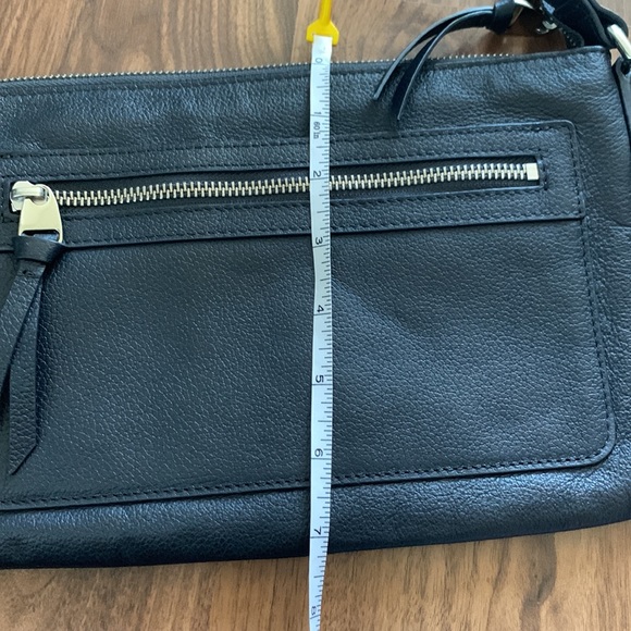 SOLD and no longer available - Danier Navy Blue CrossBody Bag - Never Used! - Picture 7 of 7